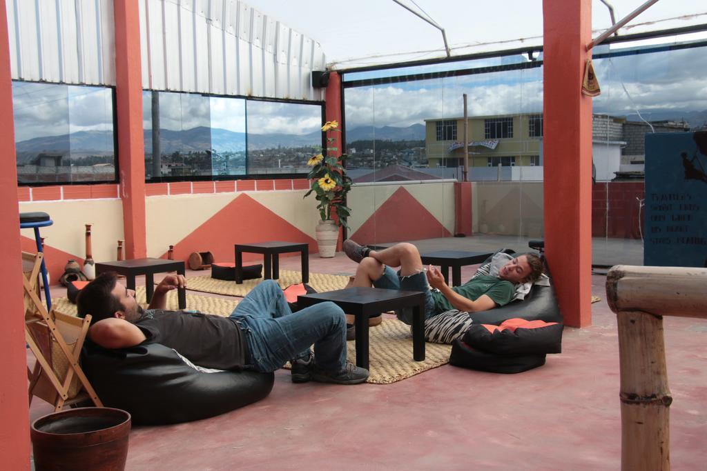 Hostel Sendero De Volcanes Latacunga Kültér fotó